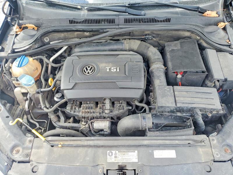 51898436 :رقم المزاد ، 3VWD17AJ4FM241092 vin ، 2015 Volkswagen Jetta مزاد بيع