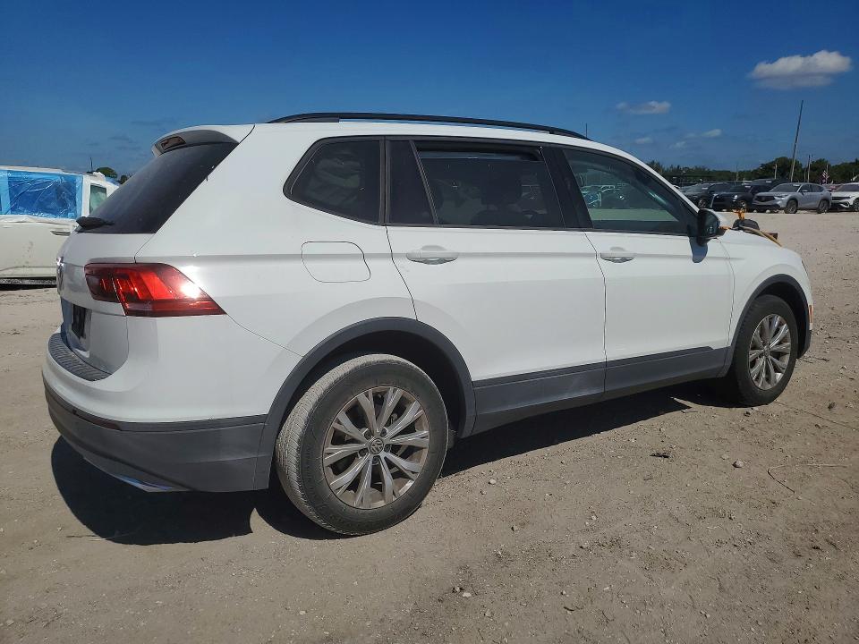 52099416 :رقم المزاد ، 3VV1B7AX6KM142793 vin ، 2019 Volkswagen Tiguan مزاد بيع