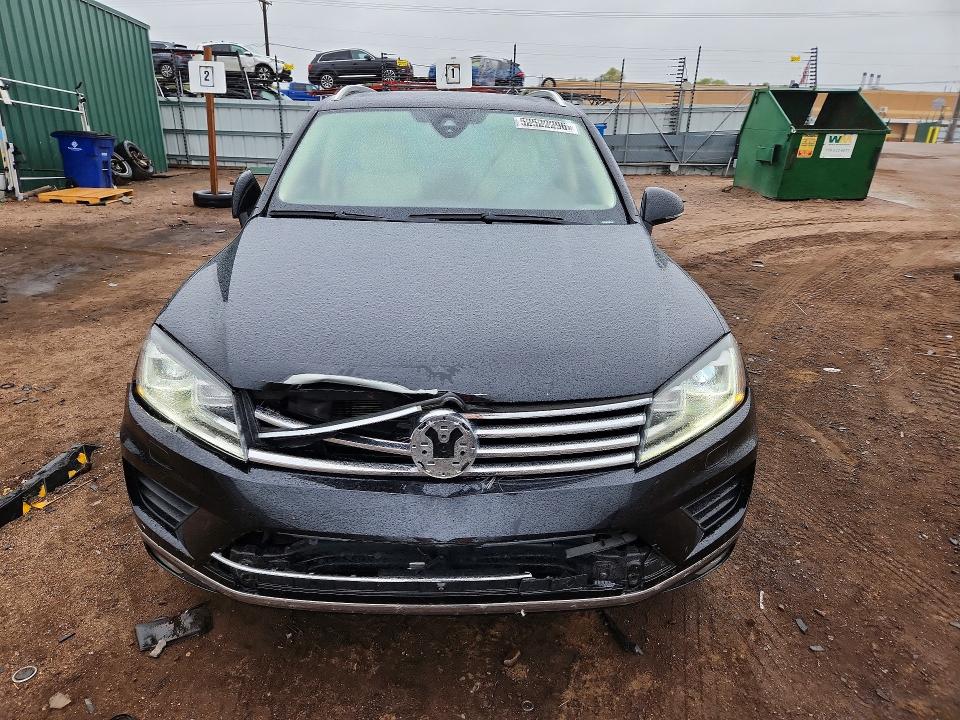 Продажа на аукционе авто 2017 Volkswagen Touareg, vin: WVGGF7BP5HD004982, номер лота: 52522296