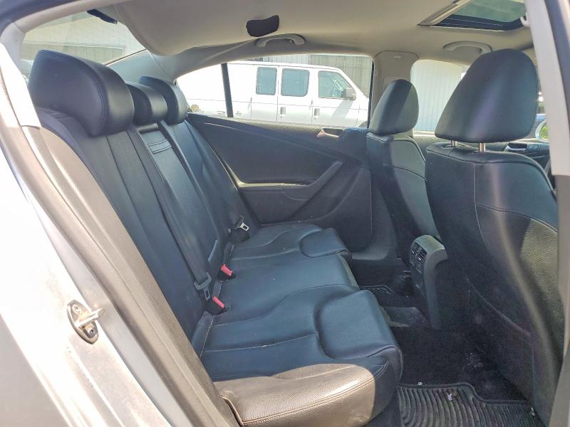 54279666 :رقم المزاد ، WVWJM7AN7AE099710 vin ، 2010 Volkswagen Passat مزاد بيع