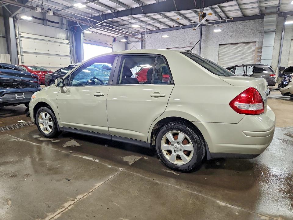 52479616 :رقم المزاد ، 3N1BC11E18L375350 vin ، 2008 Nissan Versa مزاد بيع