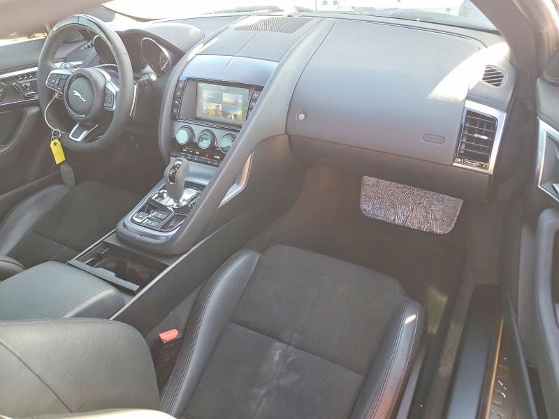 52390106 :رقم المزاد ، SAJDD1EV8JCK54458 vin ، 2018 Jaguar F-type مزاد بيع