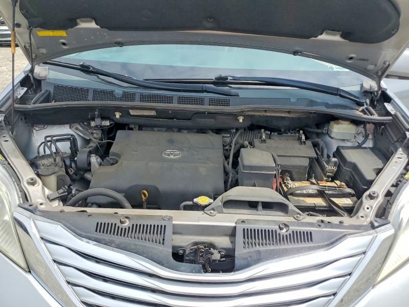 53634826 :رقم المزاد ، 5TDYK3DC3CS189103 vin ، 2012 Toyota Sienna مزاد بيع