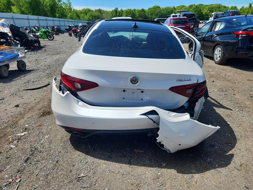 Aukcja sprzedaży 2017 Alfa Romeo Giulia, vin: ZARFAECN1H7559254, numer aukcji: 52928216