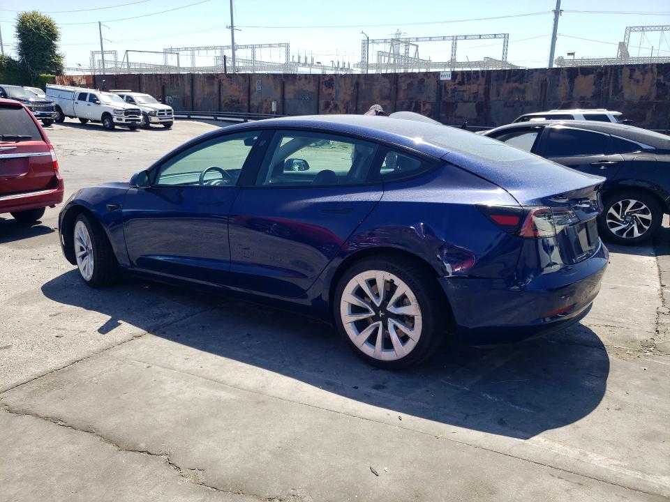 54010956 :رقم المزاد ، 5YJ3E1EA7NF143185 vin ، 2022 Tesla Model 3 مزاد بيع