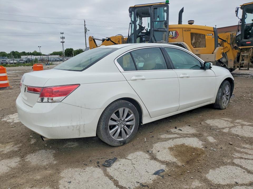 2011 Honda Accord მანქანა იყიდება აუქციონზე, vin: 1HGCP2F81BA133981, აუქციონის ნომერი: 53750596