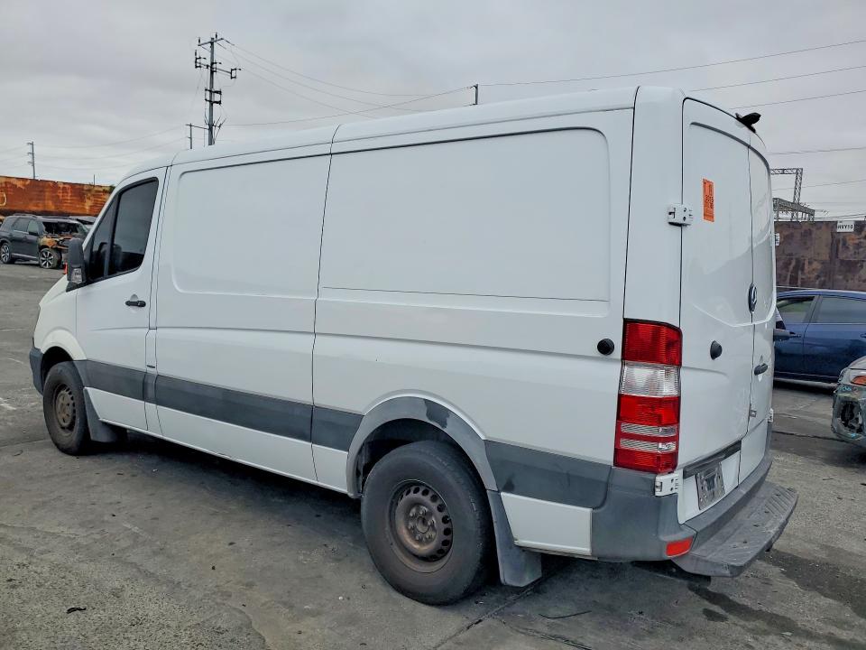 53546096 :رقم المزاد ، WD3PE7DC7FP149285 vin ، 2015 Mercedes-benz Sprinter مزاد بيع
