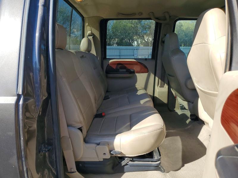 52028756 :رقم المزاد ، 1FTWW33P15ED01292 vin ، 2005 Ford F350 مزاد بيع