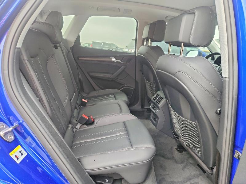 51472086 :رقم المزاد ، WA1F2AFY0P2102835 vin ، 2023 Audi Q5 E مزاد بيع