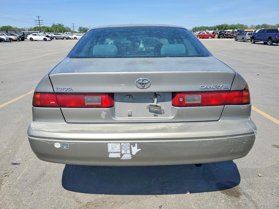 1998 Toyota Camry მანქანა იყიდება აუქციონზე, vin: JT2BG22K0W0246658, აუქციონის ნომერი: 53289146