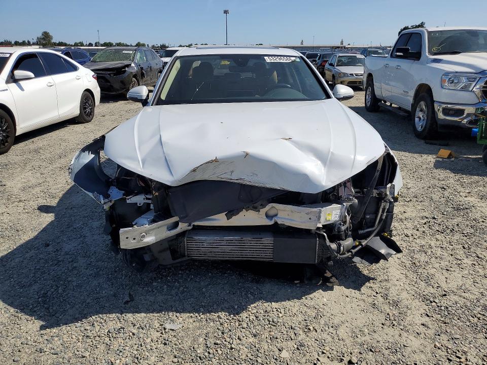 Продажа на аукционе авто 2018 Audi A4, vin: WAUENAF42JA044100, номер лота: 53296586