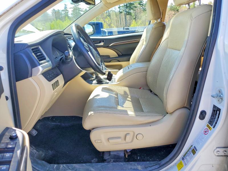 52951036 :رقم المزاد ، 5TDDKRFH1FS146765 vin ، 2015 Toyota Highlander مزاد بيع