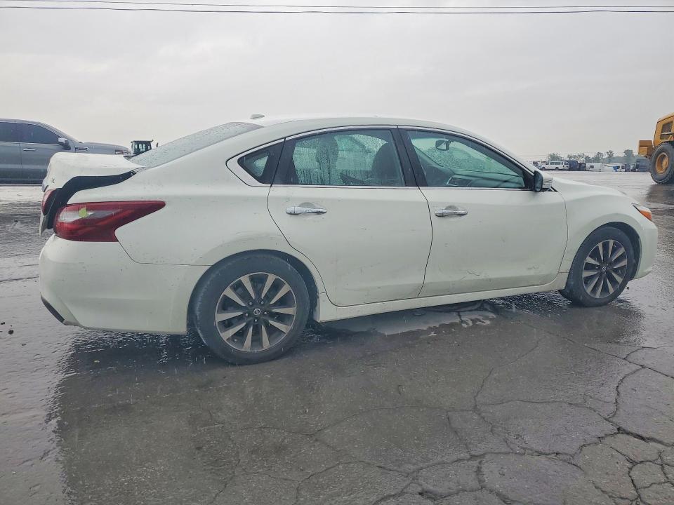 Aukcja sprzedaży 2018 Nissan Altima, vin: 1N4AL3AP2JC165269, numer aukcji: 53975766