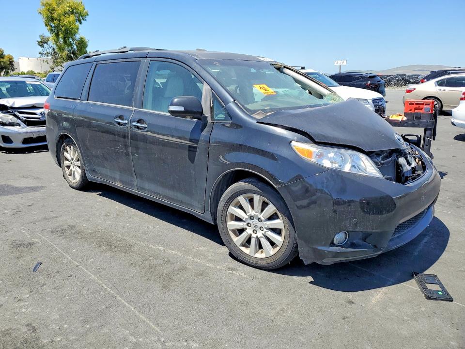 53436606 :رقم المزاد ، 5TDDK3DCXES082907 vin ، 2014 Toyota Sienna مزاد بيع