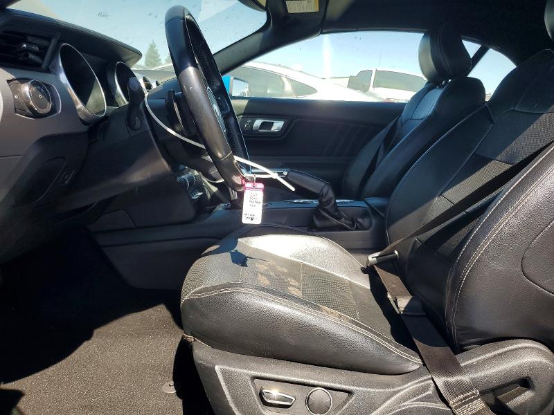 53268226 :رقم المزاد ، 1FATP8UH2K5138500 vin ، 2019 Ford Mustang مزاد بيع