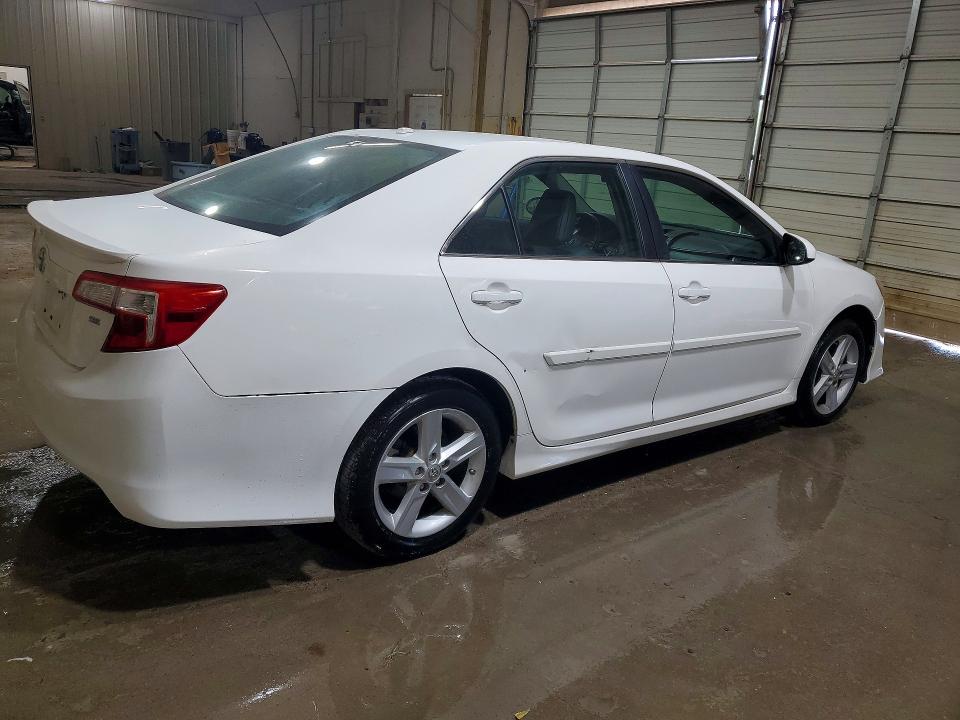 53035626 :رقم المزاد ، 4T1BF1FK4DU714049 vin ، 2013 Toyota Camry مزاد بيع