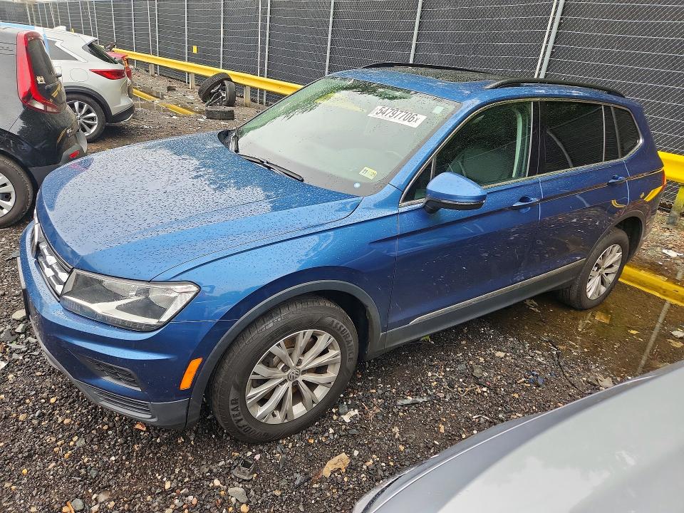 54797706 :رقم المزاد ، 3VV2B7AX8JM178150 vin ، 2018 Volkswagen Tiguan مزاد بيع