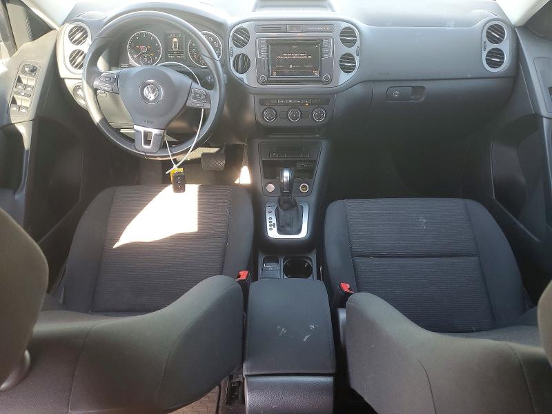52510966 :رقم المزاد ، WVGBV7AX5HK052430 vin ، 2017 Volkswagen Tiguan مزاد بيع