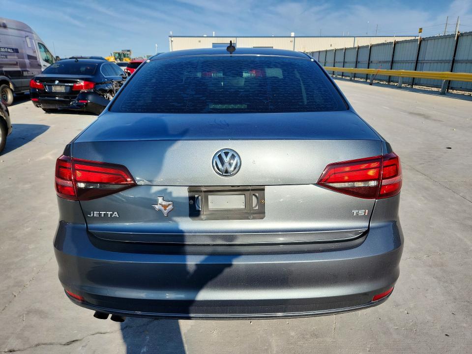 55553926 :رقم المزاد ، 3VW267AJ4GM314990 vin ، 2016 Volkswagen Jetta مزاد بيع