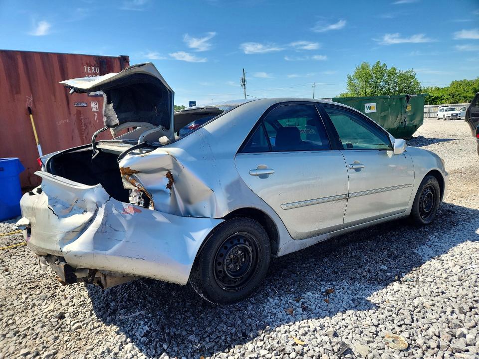 52063586 :رقم المزاد ، JTDBE32K430181781 vin ، 2003 Toyota Camry مزاد بيع