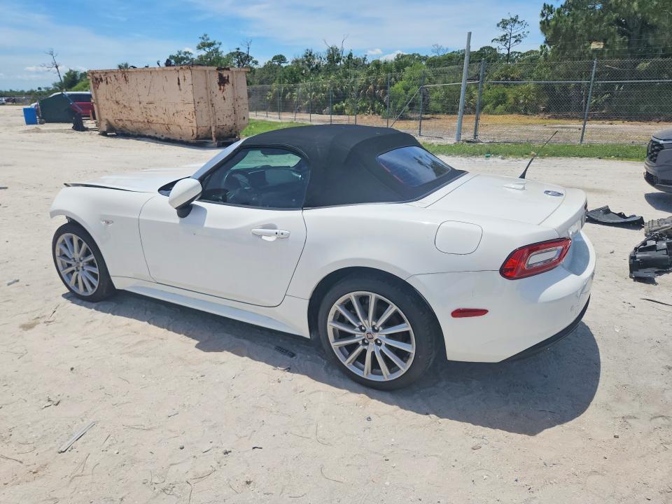 52781786 :رقم المزاد ، JC1NFAEK5H0127727 vin ، 2017 Fiat 124 Spider مزاد بيع