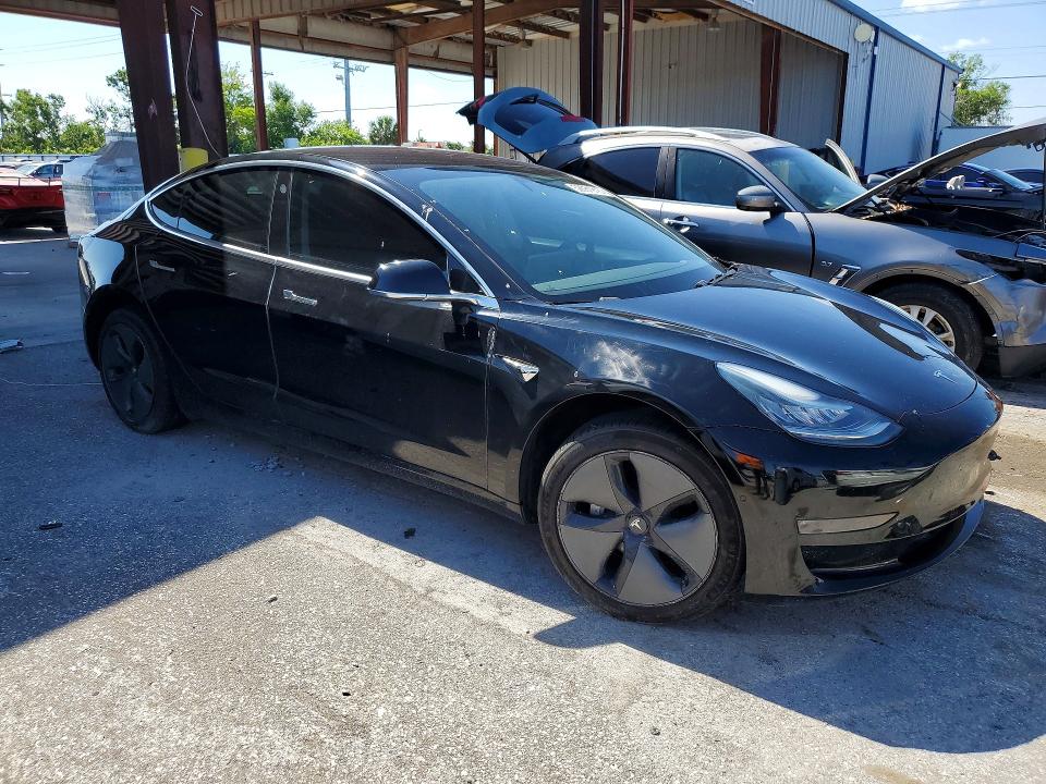 Продажа на аукционе авто 2018 Tesla Model 3, vin: 5YJ3E1EA0JF152644, номер лота: 52081916