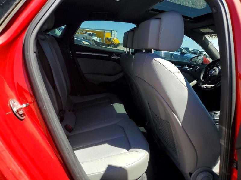 Продаж на аукціоні авто 2018 Audi A3, vin: WAUB8GFF2J1041731, номер лоту: 52360356