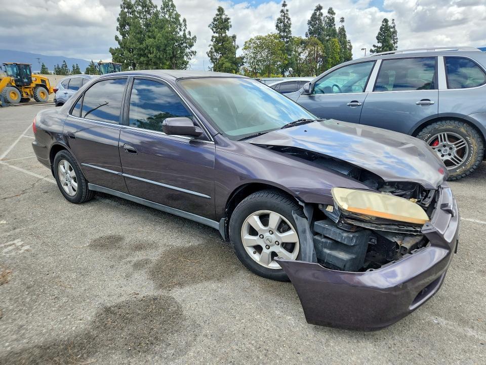 1998 Honda Accord მანქანა იყიდება აუქციონზე, vin: 1HGCG5640WA127058, აუქციონის ნომერი: 54503856