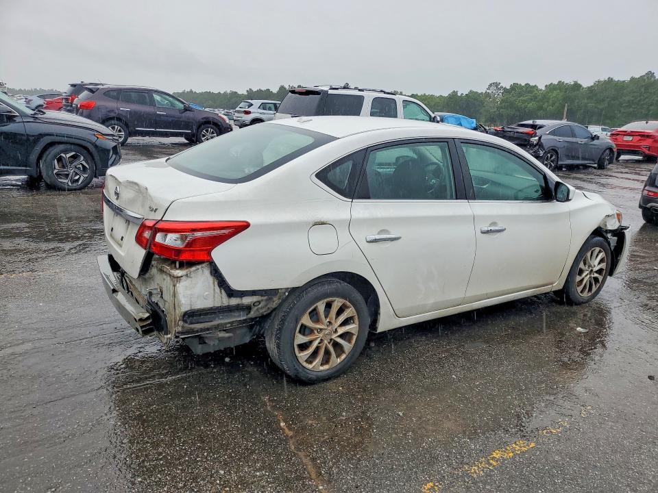 55125476 :رقم المزاد ، 3N1AB7AP1JY221409 vin ، 2018 Nissan Sentra مزاد بيع