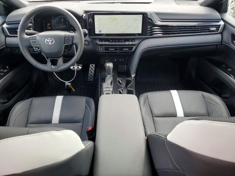 52736416 :رقم المزاد ، 4T1DBADK3SU034826 vin ، 2025 Toyota Camry مزاد بيع