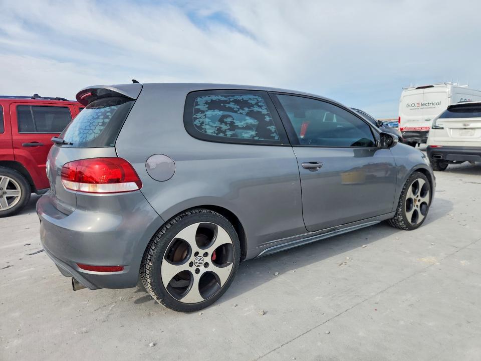 55388256 :رقم المزاد ، WVWEV7AJ1BW212364 vin ، 2011 Volkswagen Gti مزاد بيع