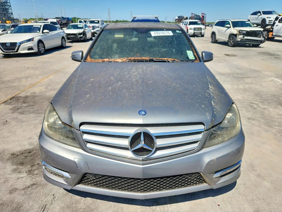 49918276 :رقم المزاد ، WDDGF4HB5DA852022 vin ، 2013 Mercedes-benz C مزاد بيع