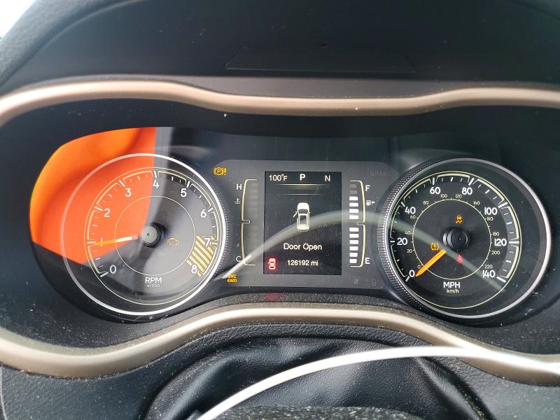 53925086 :رقم المزاد ، 1C4PJMCS0FW571526 vin ، 2015 Jeep Cherokee مزاد بيع