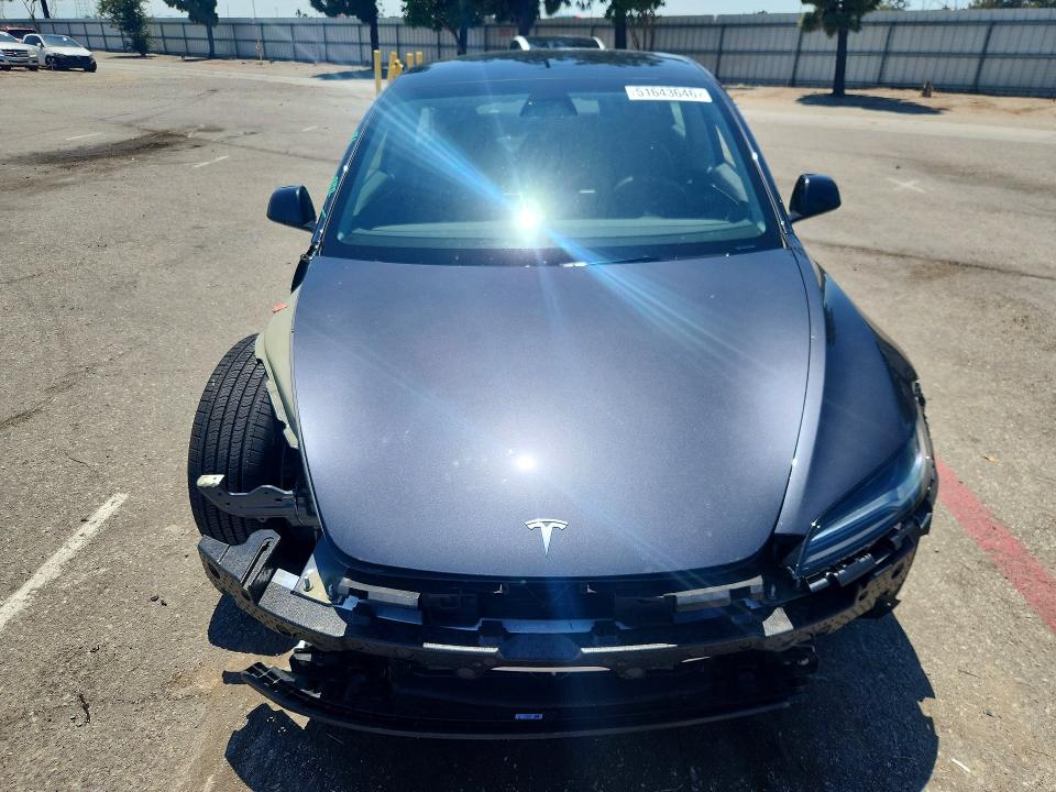 2025 Tesla Model 3 მანქანა იყიდება აუქციონზე, vin: 5YJ3E1EA1SF025239, აუქციონის ნომერი: 51643646