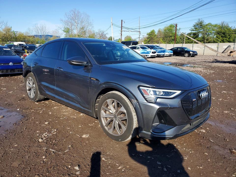 Продаж на аукціоні авто 2021 Audi E-tron, vin: WA11AAGE0MB012341, номер лоту: 51995616