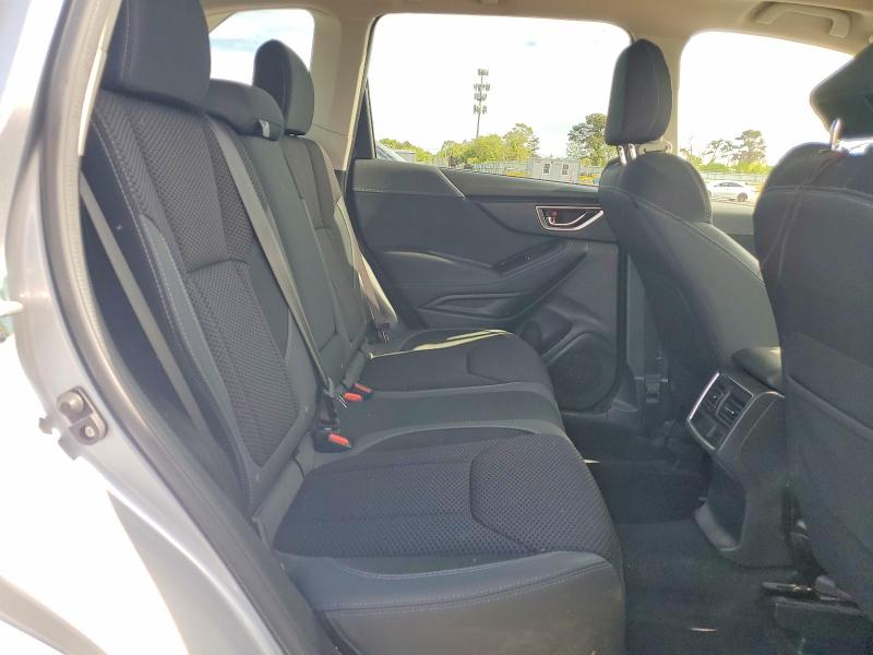Продажа на аукционе авто 2019 Subaru Forester, vin: JF2SKAEC0KH441077, номер лота: 54793136