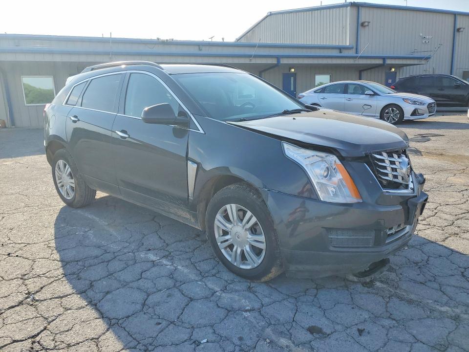 53728226 :رقم المزاد ، 3GYFNAE33FS629400 vin ، 2015 Cadillac Srx مزاد بيع