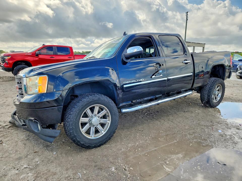 52144026 :رقم المزاد ، 1GT125E88DF129455 vin ، 2013 Gmc Sierra مزاد بيع