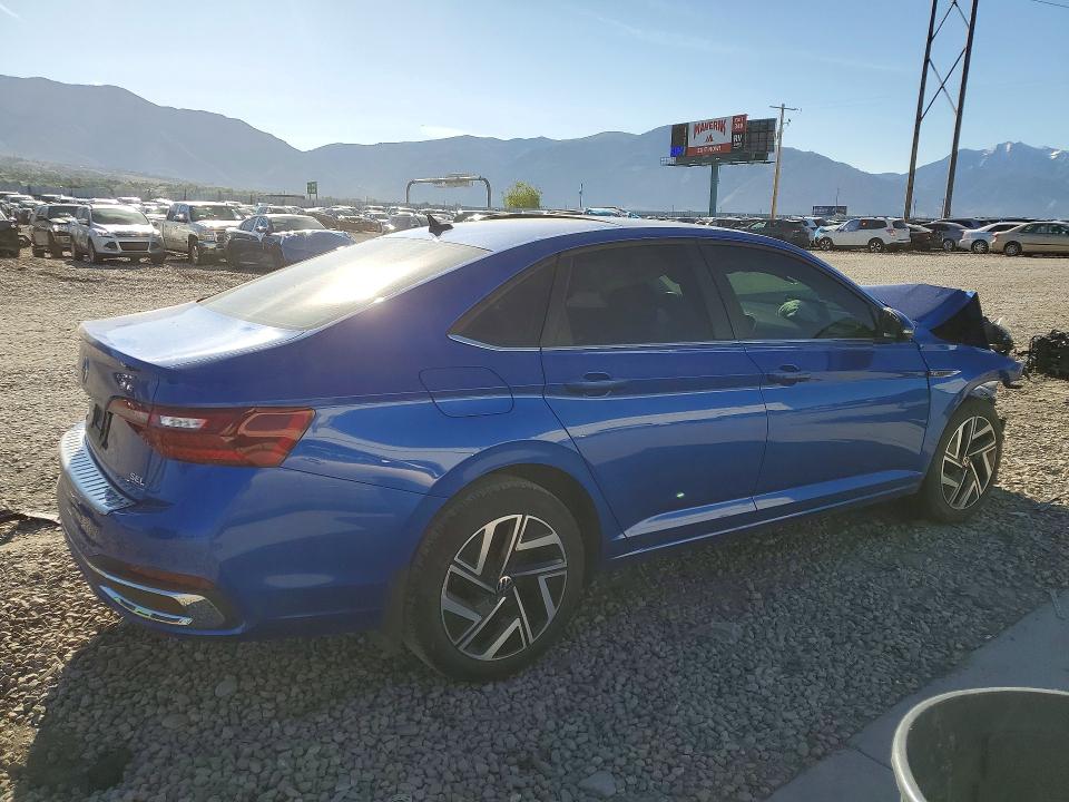 53327786 :رقم المزاد ، 3VWGM7BU9RM014935 vin ، 2024 Volkswagen Jetta مزاد بيع