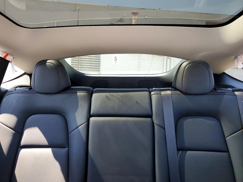 52954576 :رقم المزاد ، 7SAYGDEE3RA277475 vin ، 2024 Tesla Model Y مزاد بيع