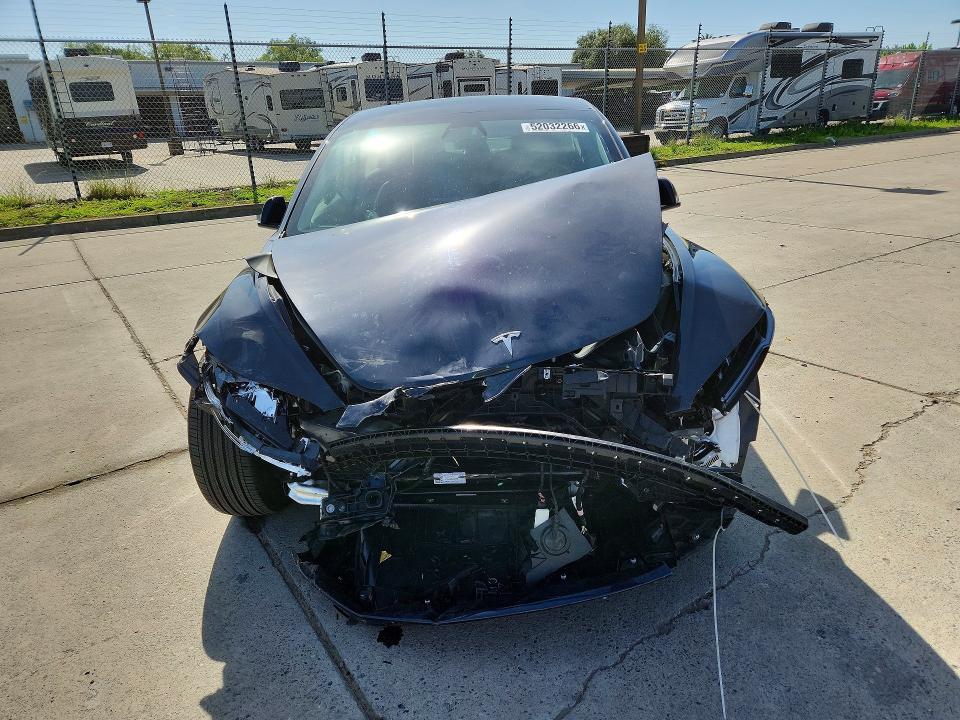 Продаж на аукціоні авто 2025 Tesla Model 3, vin: 5YJ3E1EAXSF908224, номер лоту: 52032266
