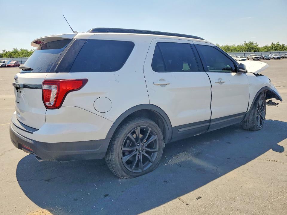 52739886 :رقم المزاد ، 1FM5K7D83JGC86889 vin ، 2018 Ford Explorer مزاد بيع