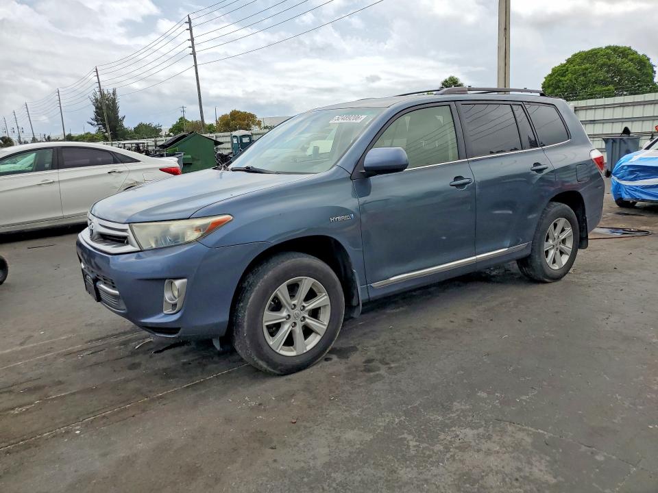 2013 Toyota Highlander მანქანა იყიდება აუქციონზე, vin: JTEBC3EH8D2013276, აუქციონის ნომერი: 52489206