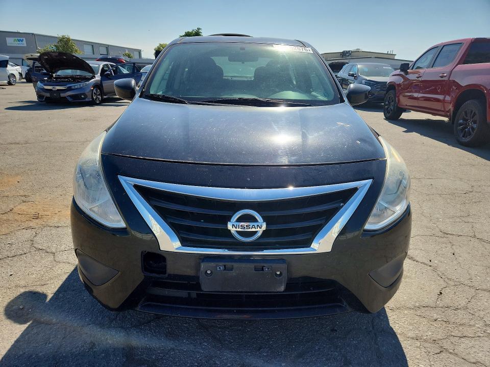 Продажа на аукционе авто 2015 Nissan Versa, vin: 3N1CN7AP3FL820798, номер лота: 53052676