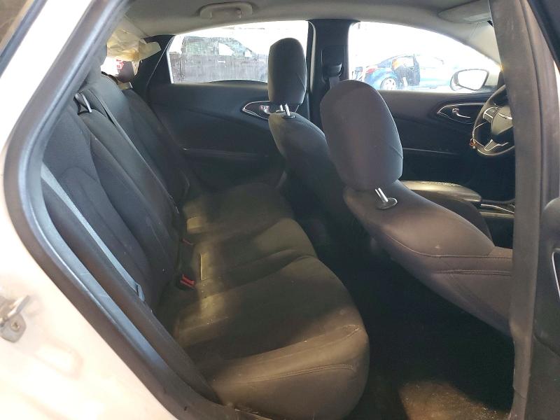 51868296 :رقم المزاد ، 1C3CCCAB9FN580175 vin ، 2015 Chrysler 200 مزاد بيع
