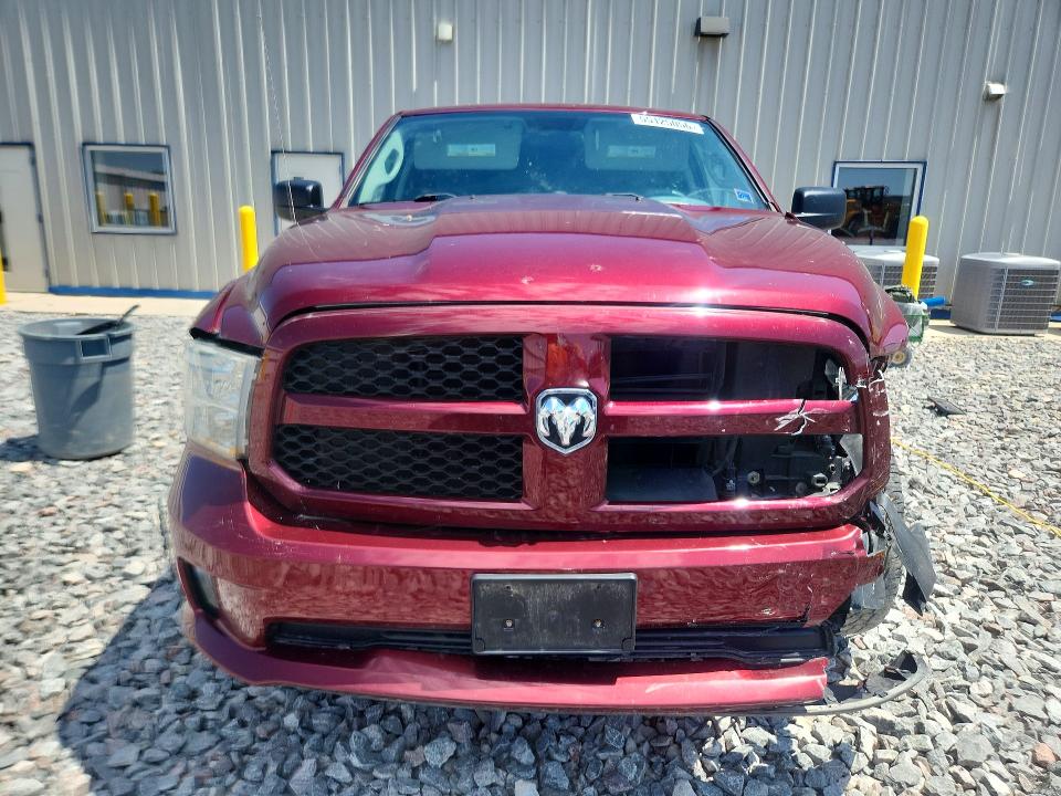 55125056 :رقم المزاد ، 1C6RR7FG6JS273807 vin ، 2018 Ram 1500 مزاد بيع