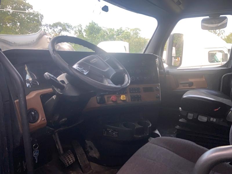 Продажа на аукционе авто 2019 Freigliner Cascadia 126, vin: 1FUJHHDR8KLKN0228, номер лота: 53288316