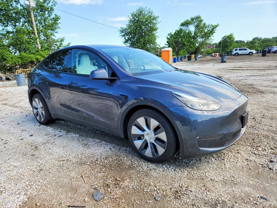 Продажа на аукционе авто 2023 Tesla Model Y, vin: 7SAYGDEE1PF911141, номер лота: 55048276