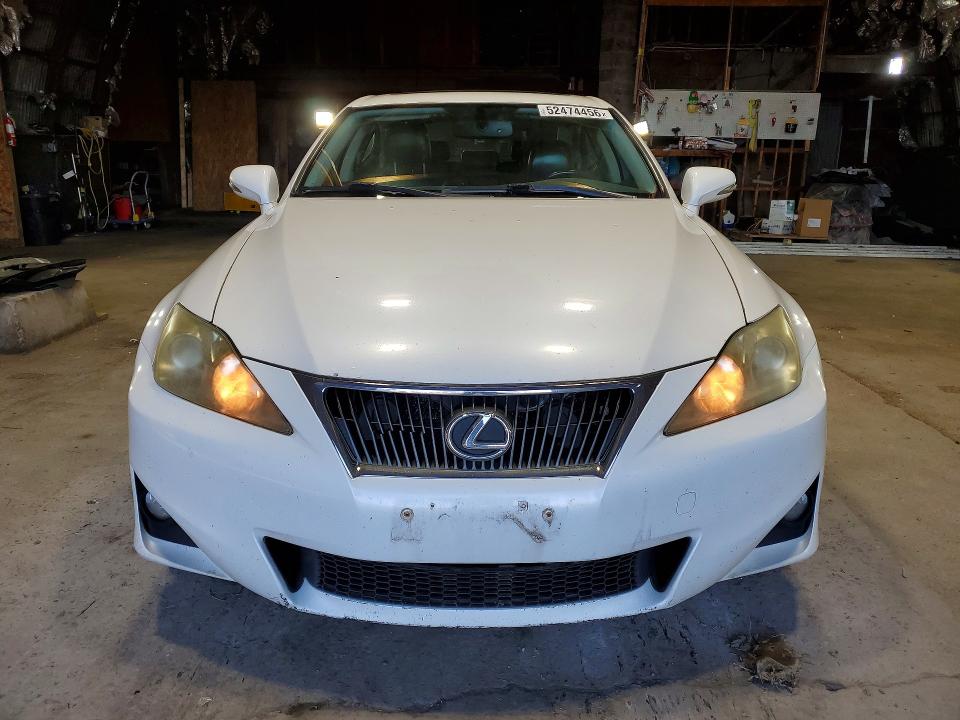 52474456 :رقم المزاد ، JTHCF5C21B5050044 vin ، 2011 Lexus Is مزاد بيع