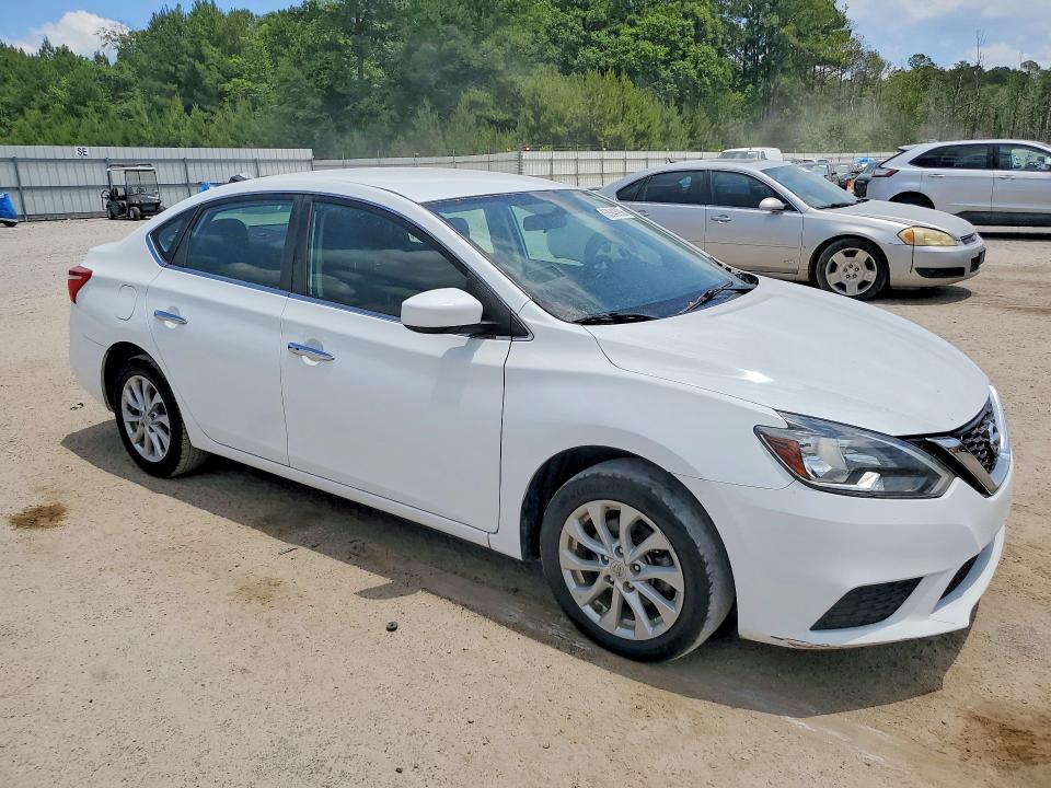 Продаж на аукціоні авто 2018 Nissan Sentra, vin: 3N1AB7AP2JY239353, номер лоту: 53943906